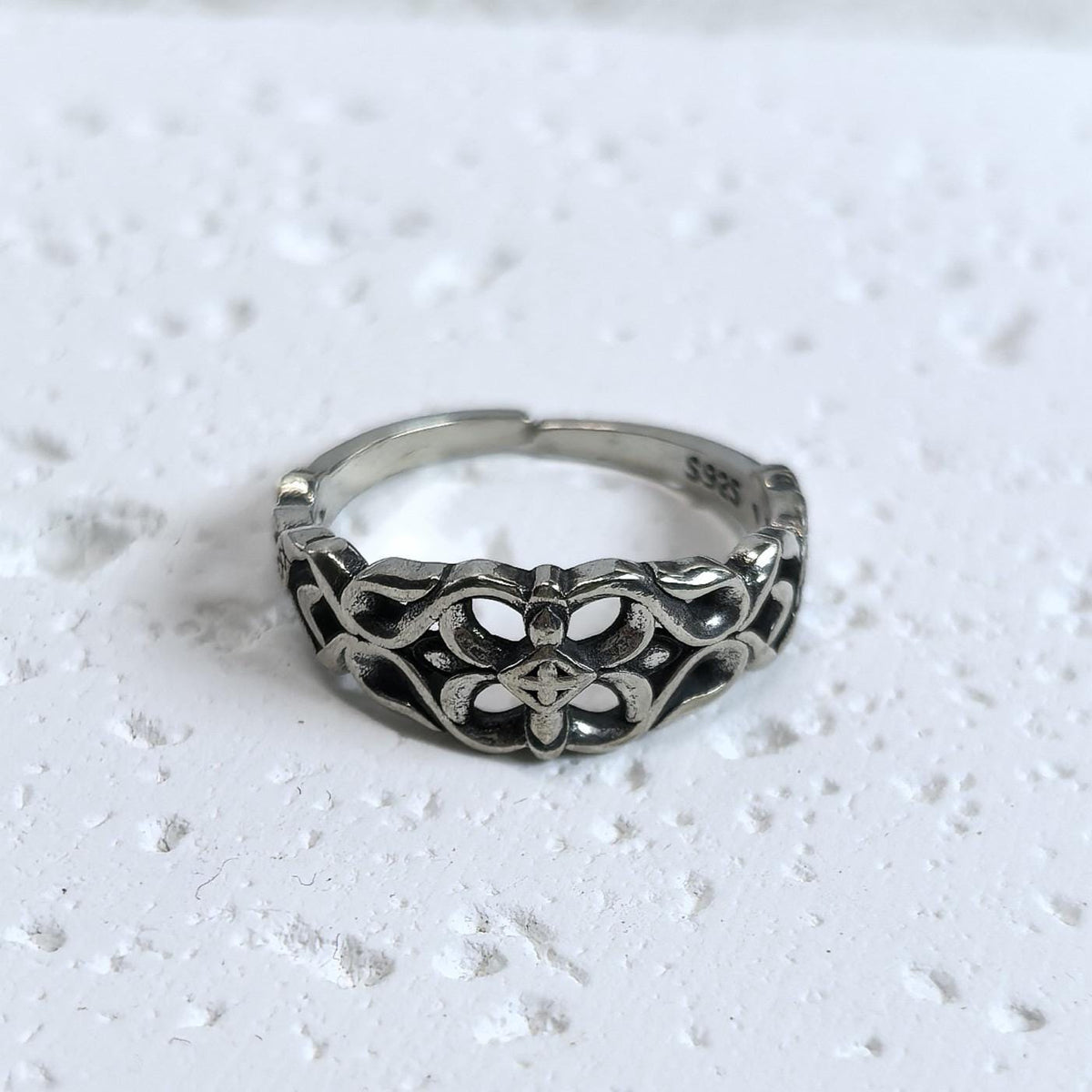 925 Sterling Silver Oxidized Floral Vine Ring Vintage Style Openwork Band Gift