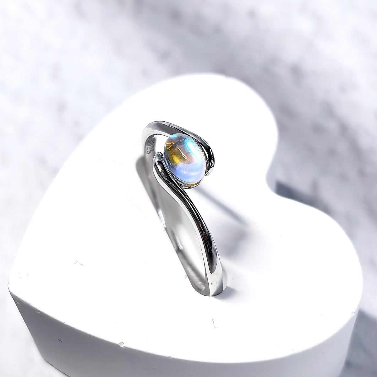Iridescent Opalite Moonstone Ring: Adjustable Sterling Silver S925 - Moonstone Glow