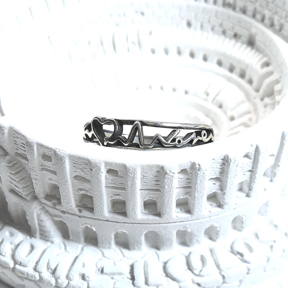 Romantic Silver Heartbeat Lover's Ring – Love Pulse Design Promise Band, Romantic Gift for Her or Him, Adjustable Size Style Jewelry