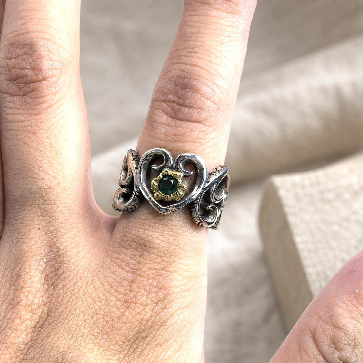 S925 Sterling Silver Heart Ring with Green Stone-Adjustable Size-Vintage Design